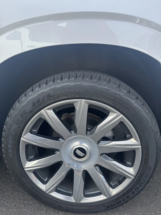 2021 Cadillac Escalade 5th Gen - Image 10 of 12