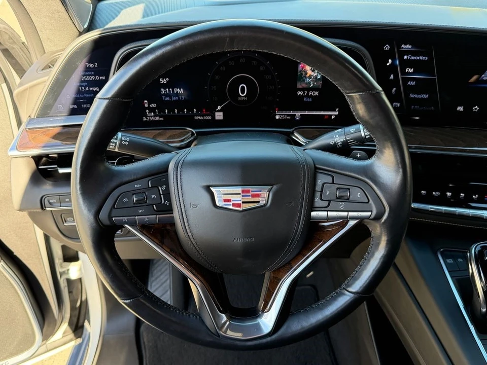 2021 Cadillac Escalade 5th Gen - Image 18 of 21