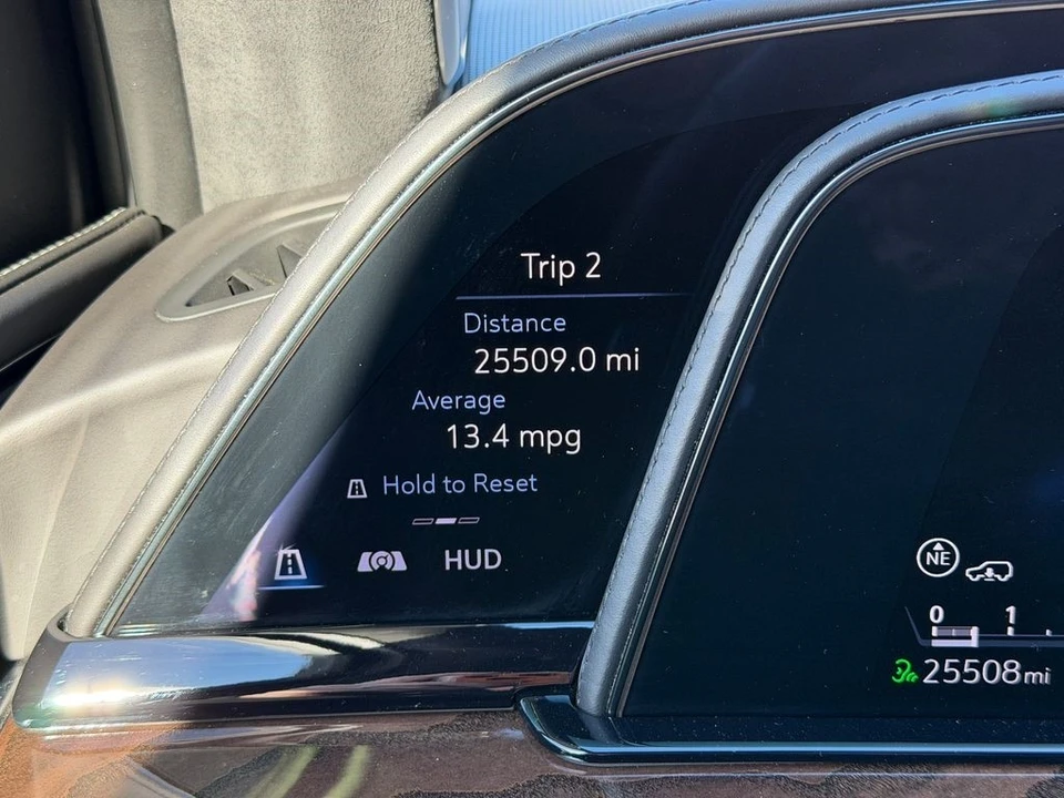 2021 Cadillac Escalade 5th Gen - Image 20 of 21