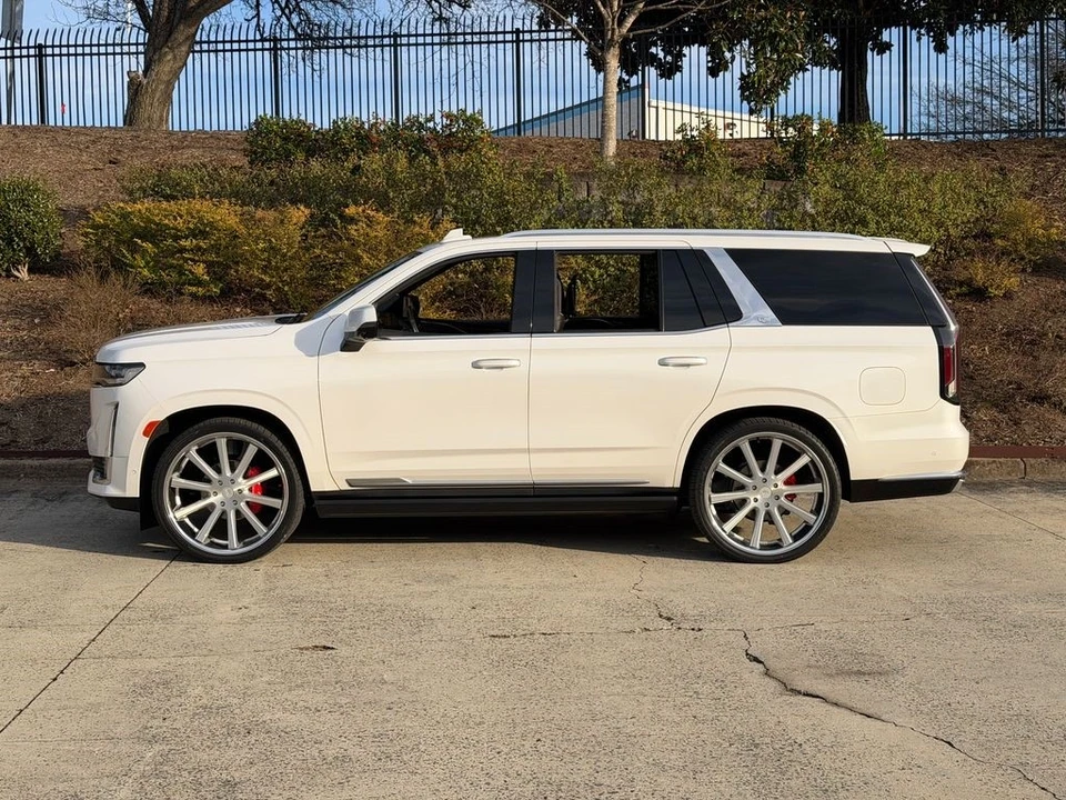 2021 Cadillac Escalade 5th Gen - Image 10 of 21