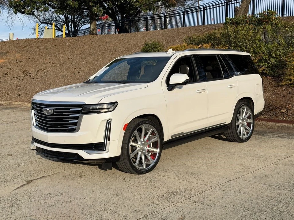 2021 Cadillac Escalade 5th Gen - Image 2 of 21