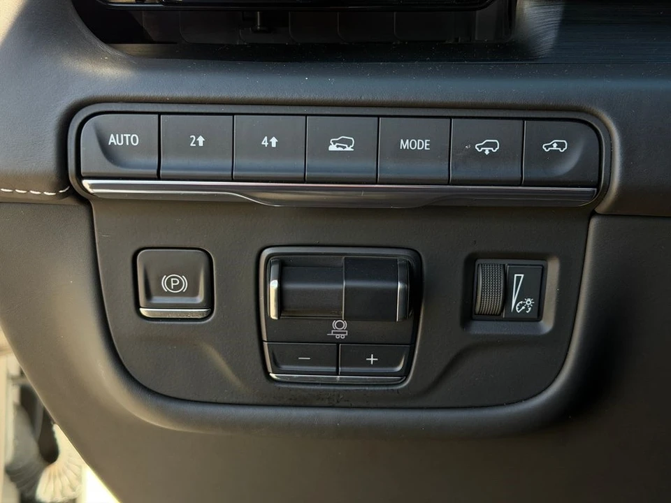 2021 Cadillac Escalade 5th Gen - Image 19 of 21