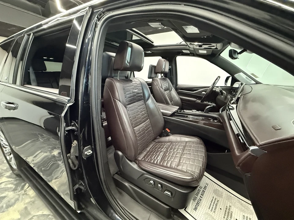 2021 Cadillac Escalade 5th Gen - Image 19 of 21