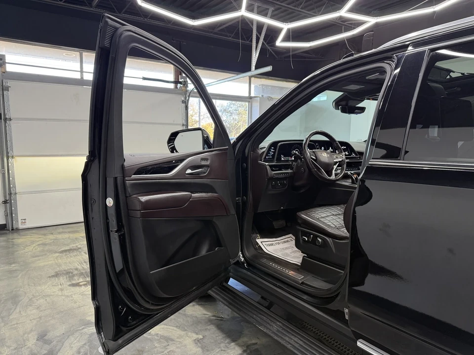 2021 Cadillac Escalade 5th Gen - Image 10 of 21