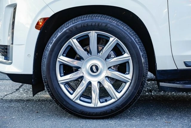 2021 Cadillac Escalade 5th Gen - Image 9 of 12
