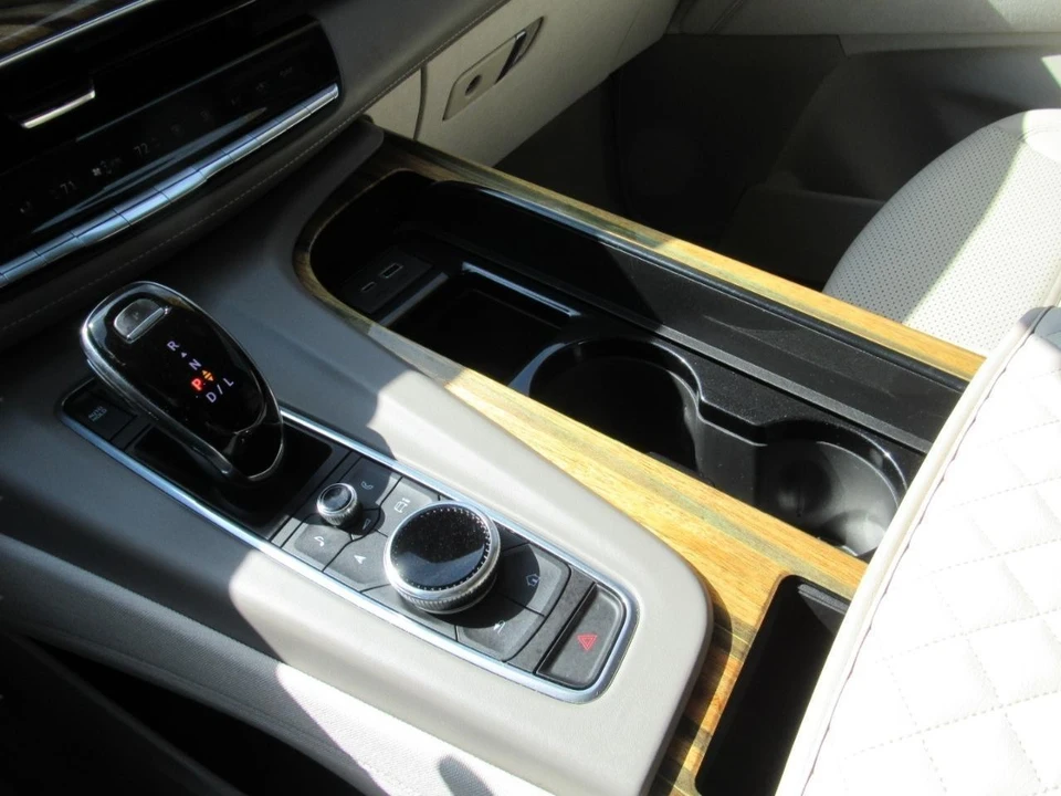 2021 Cadillac Escalade 5th Gen - Image 7 of 31