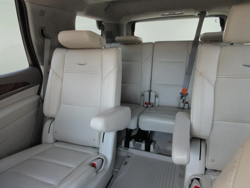 2021 Cadillac Escalade 5th Gen - Image 8 of 31