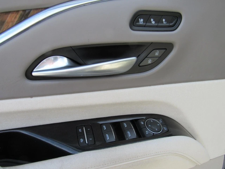 2021 Cadillac Escalade 5th Gen - Image 17 of 31