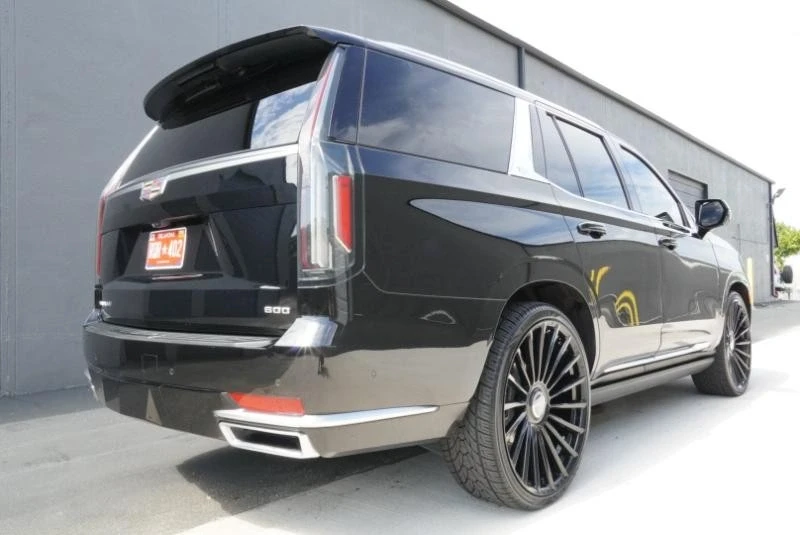 2021 Cadillac Escalade 5th Gen - Image 18 of 21