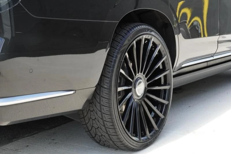 2021 Cadillac Escalade 5th Gen - Image 20 of 21