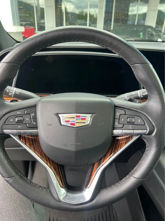 2021 Cadillac Escalade 5th Gen - Image 8 of 10