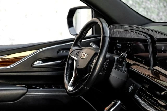 2021 Cadillac Escalade 5th Gen - Image 19 of 21