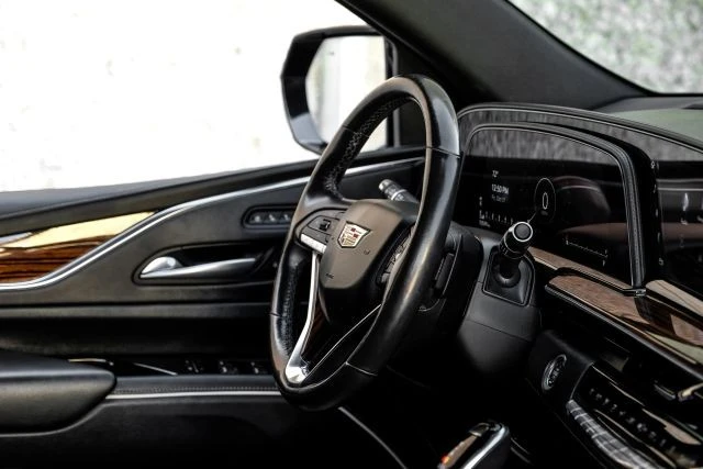 2021 Cadillac Escalade 5th Gen - Image 19 of 21