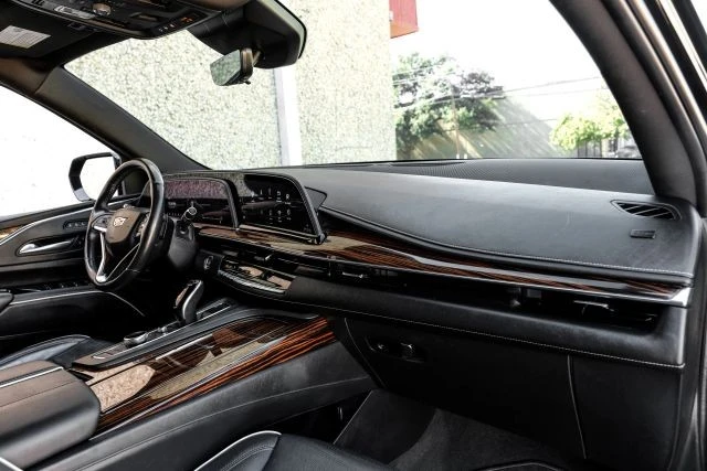 2021 Cadillac Escalade 5th Gen - Image 17 of 21