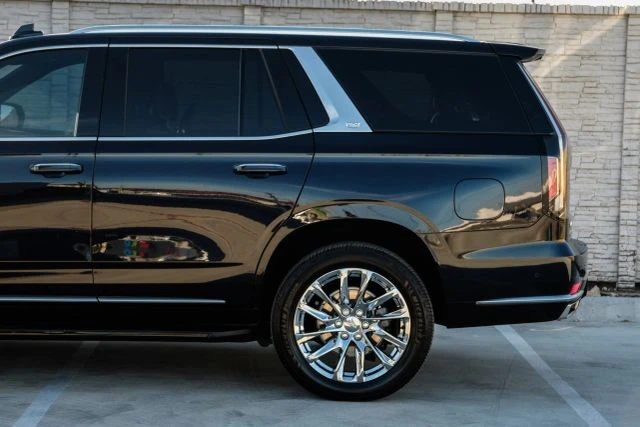 2021 Cadillac Escalade 5th Gen - Image 15 of 21