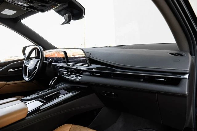 2021 Cadillac Escalade 5th Gen - Image 16 of 21