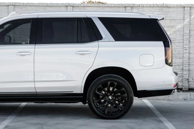 2021 Cadillac Escalade 5th Gen - Image 15 of 21