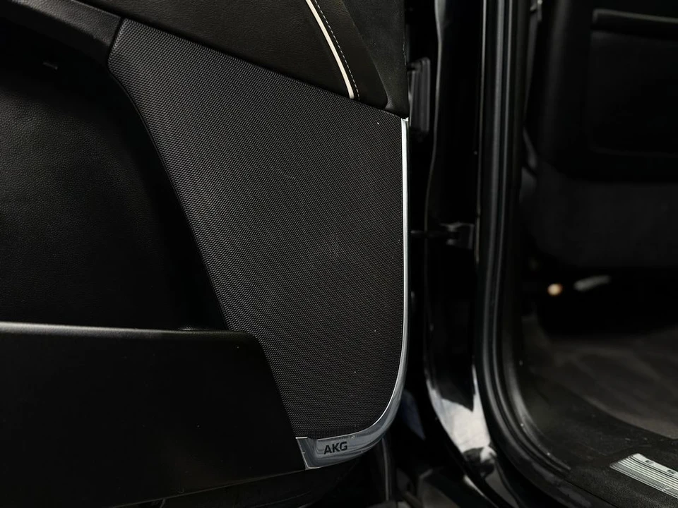 2021 Cadillac Escalade 5th Gen - Image 20 of 21