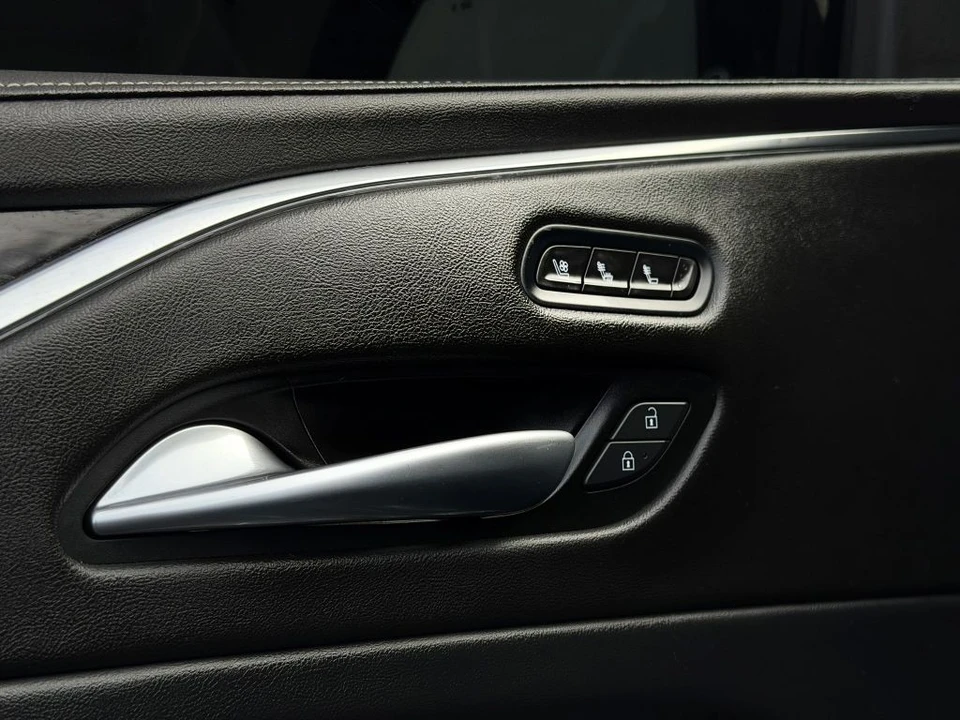 2021 Cadillac Escalade 5th Gen - Image 13 of 21