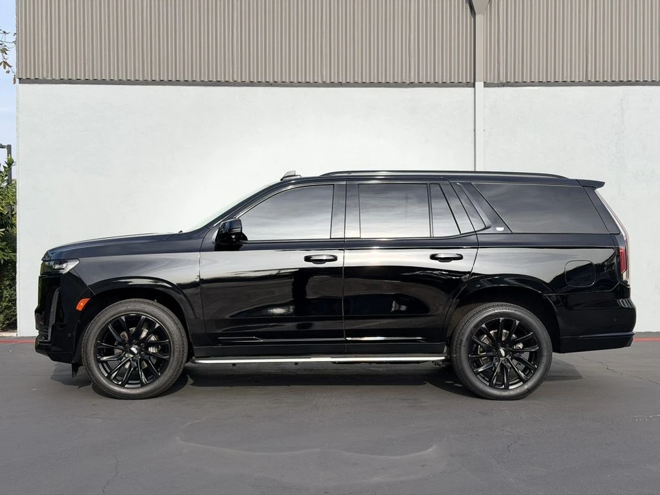 2021 Cadillac Escalade 5th Gen - Image 10 of 21