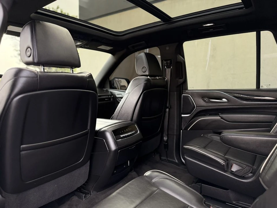 2021 Cadillac Escalade 5th Gen - Image 18 of 21
