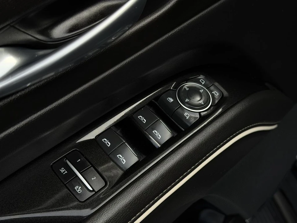 2021 Cadillac Escalade 5th Gen - Image 14 of 21