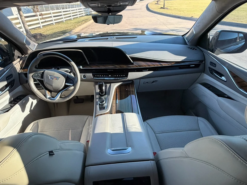 2021 Cadillac Escalade 5th Gen - Image 14 of 20