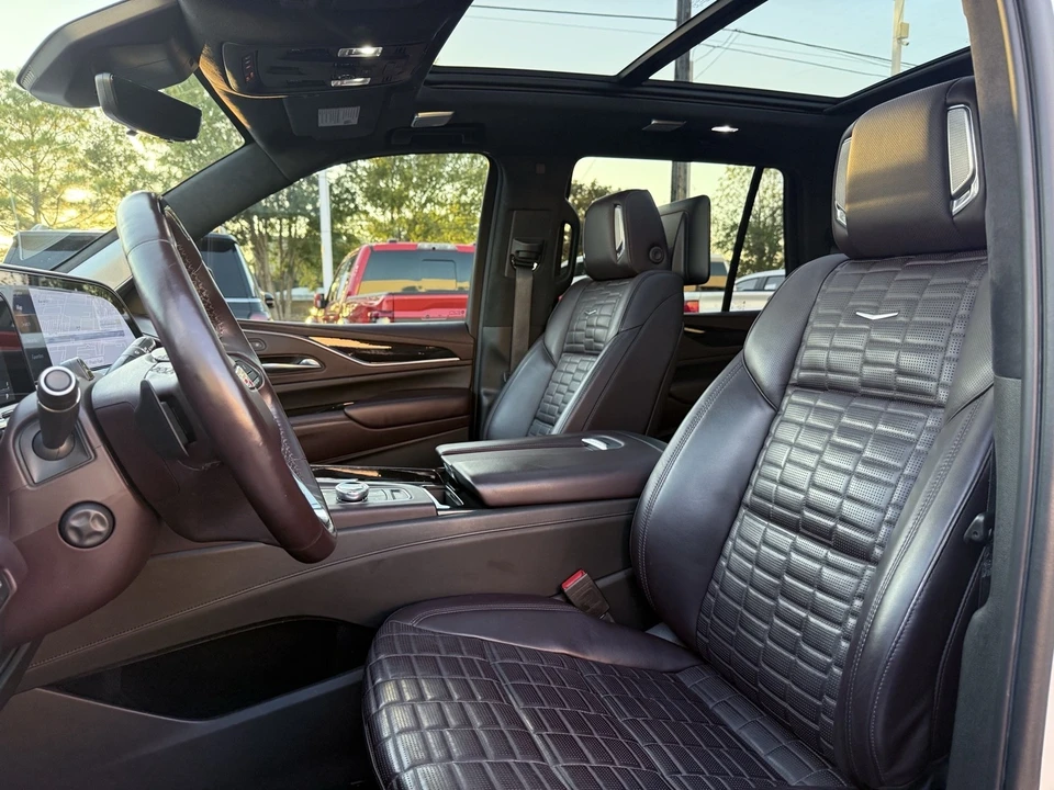 2021 Cadillac Escalade 5th Gen - Image 14 of 21