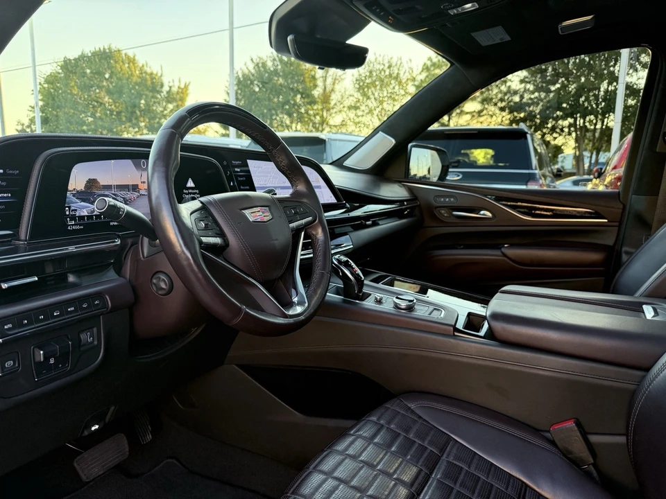 2021 Cadillac Escalade 5th Gen - Image 15 of 21