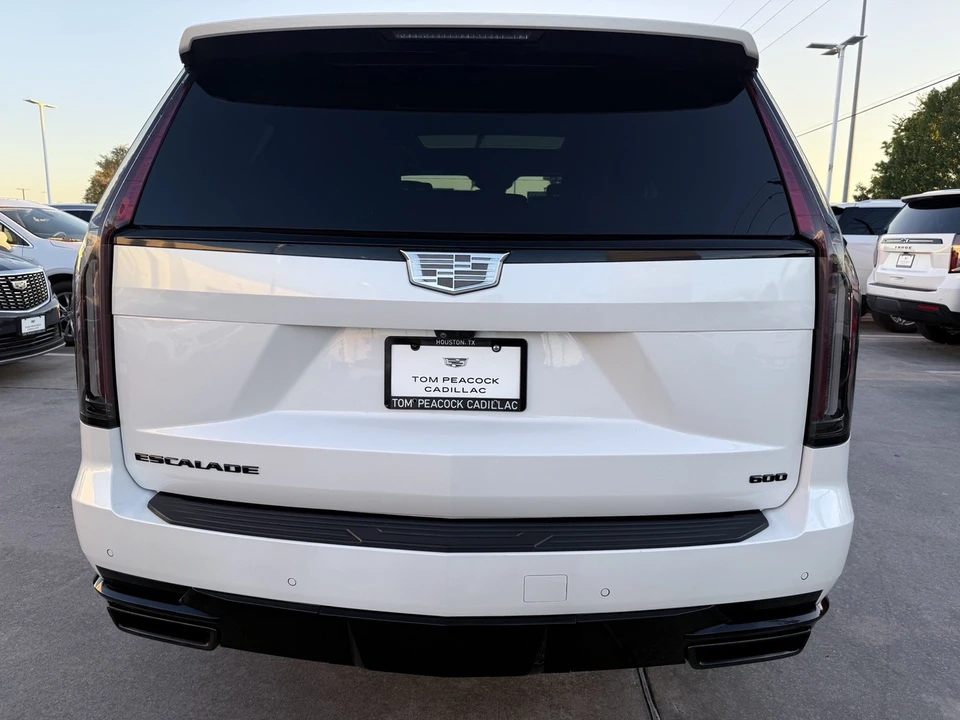 2021 Cadillac Escalade 5th Gen - Image 8 of 21
