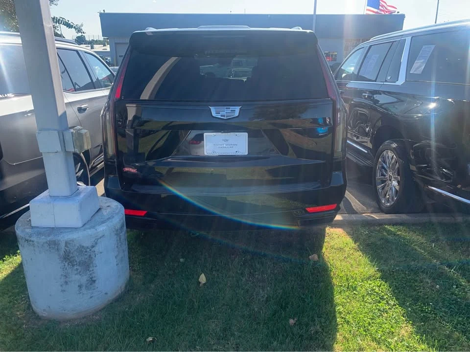 2021 Cadillac Escalade 5th Gen - Image 4 of 5