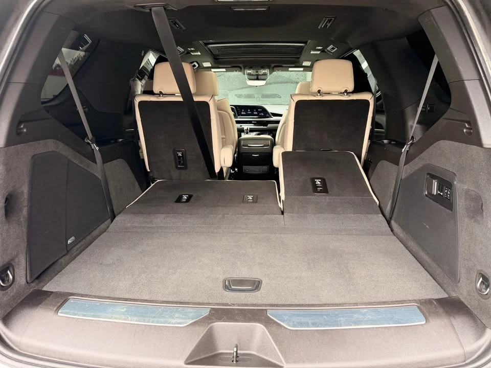 2021 Cadillac Escalade 5th Gen - Image 5 of 10