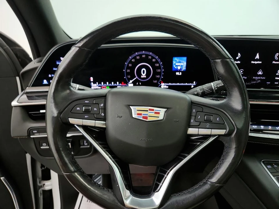 2021 Cadillac Escalade 5th Gen - Image 18 of 21