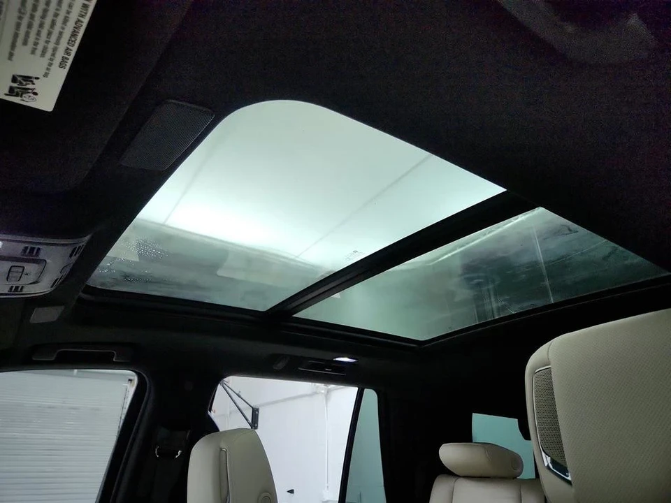2021 Cadillac Escalade 5th Gen - Image 13 of 21