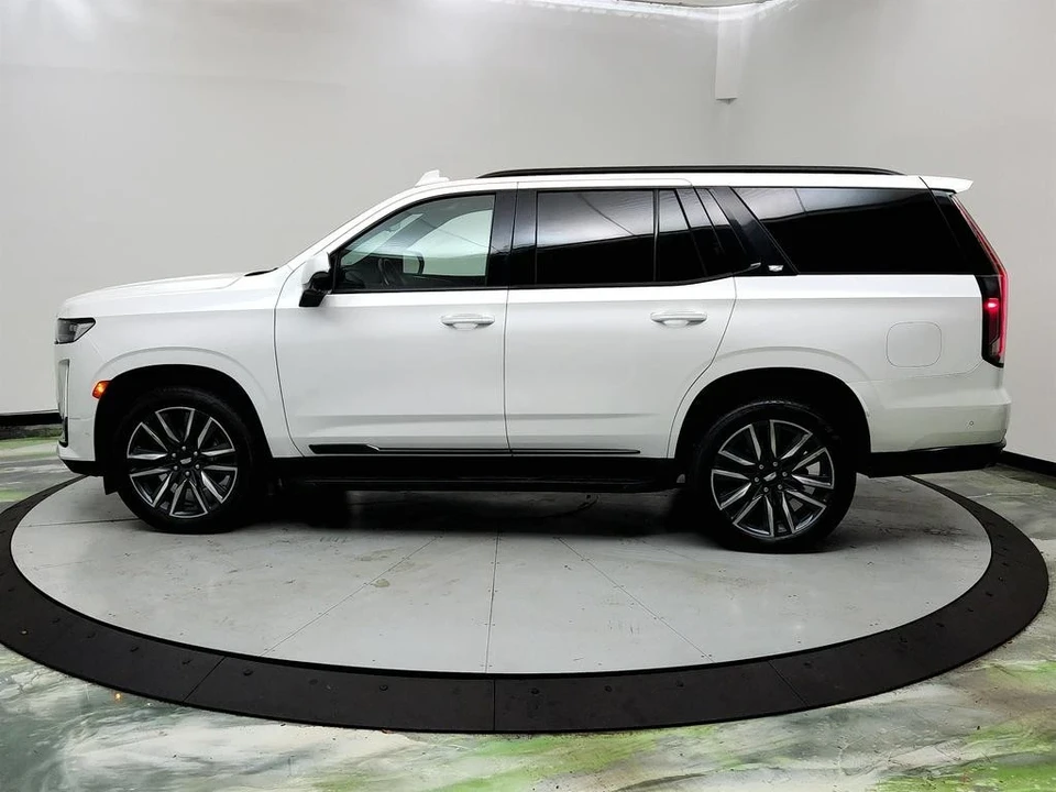 2021 Cadillac Escalade 5th Gen - Image 8 of 21