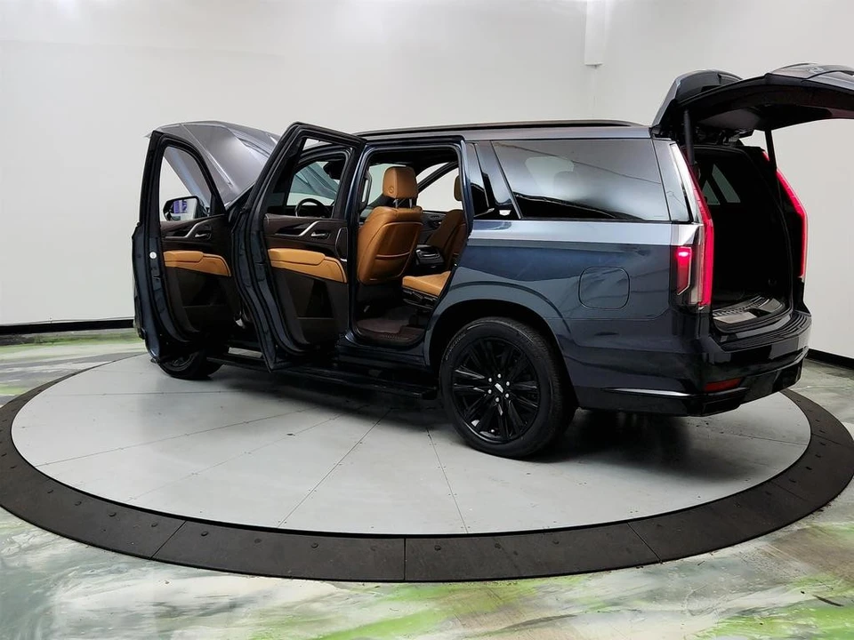 2021 Cadillac Escalade 5th Gen - Image 12 of 12