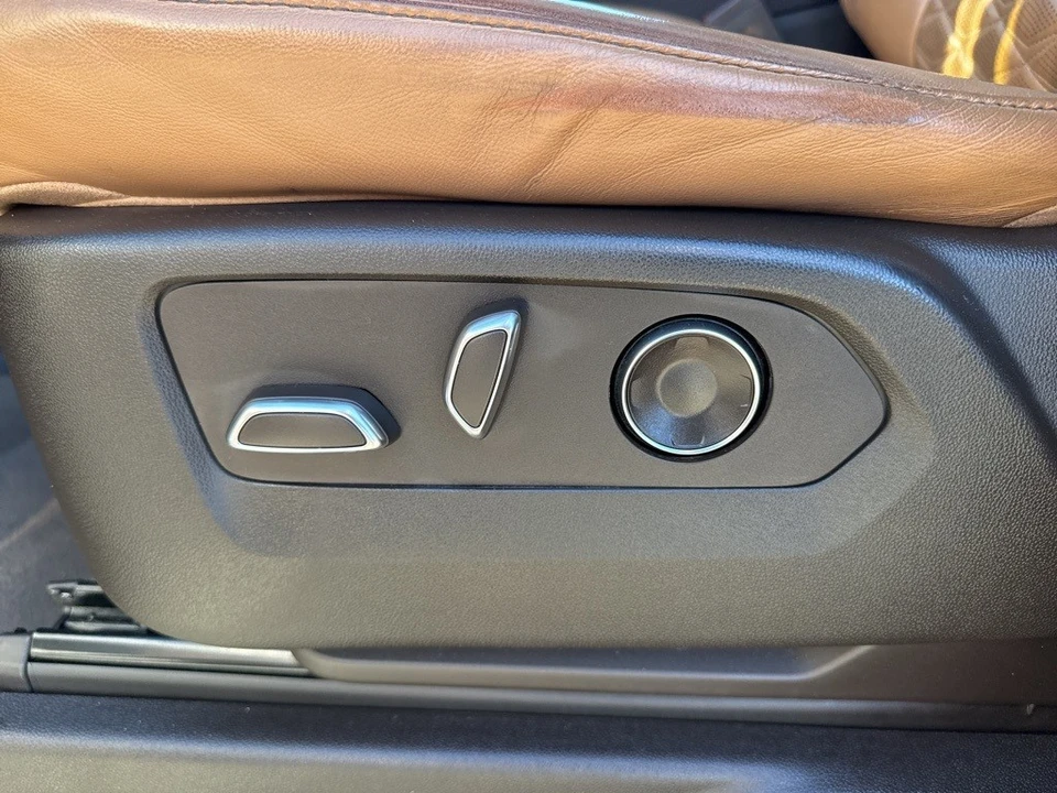 2021 Cadillac Escalade 5th Gen - Image 11 of 12