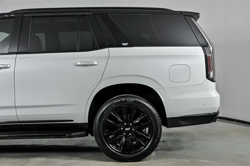 2021 Cadillac Escalade 5th Gen - Image 9 of 21