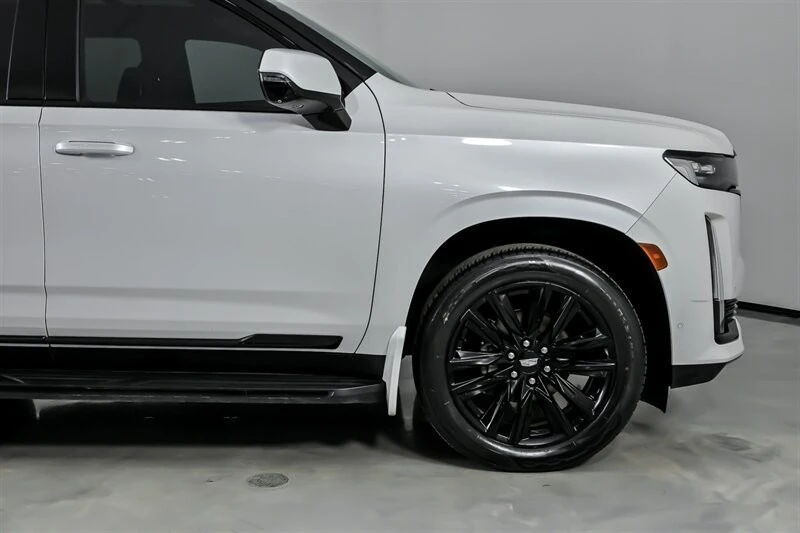 2021 Cadillac Escalade 5th Gen - Image 15 of 21
