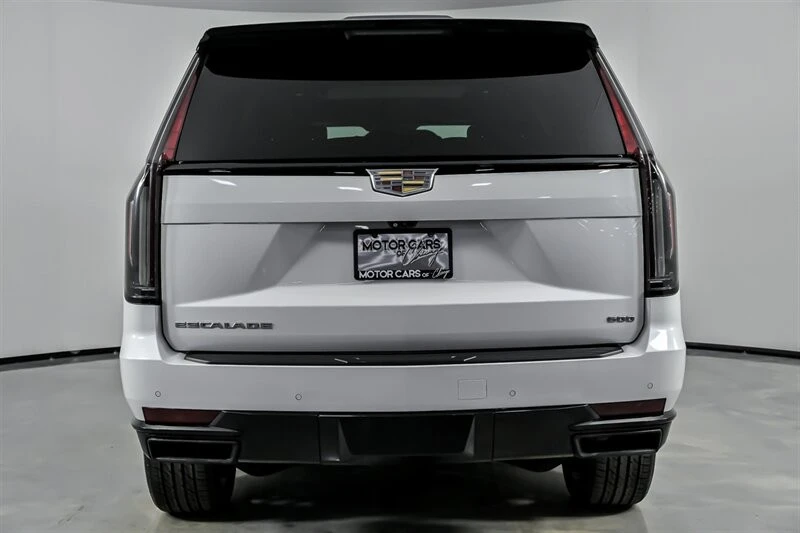 2021 Cadillac Escalade 5th Gen - Image 11 of 21