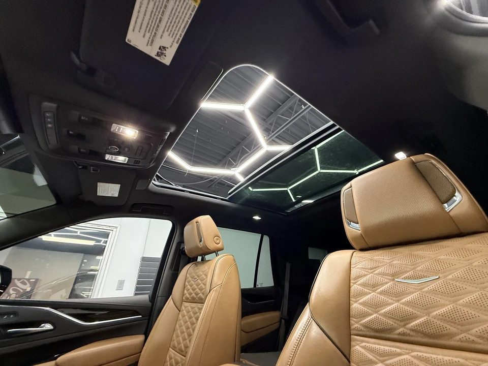 2021 Cadillac Escalade 5th Gen - Image 14 of 21