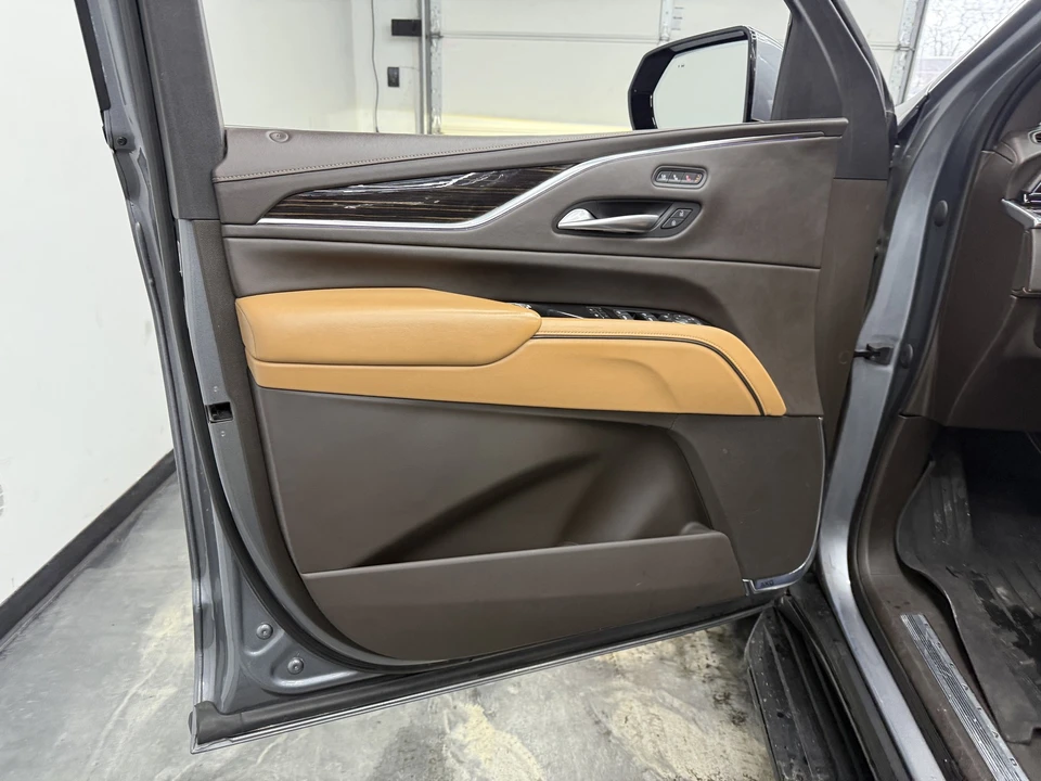 2021 Cadillac Escalade 5th Gen - Image 11 of 21