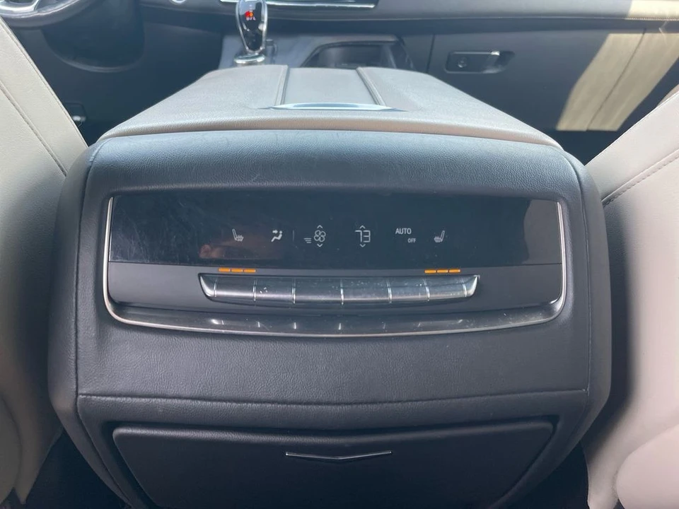 2021 Cadillac Escalade 5th Gen - Image 14 of 21
