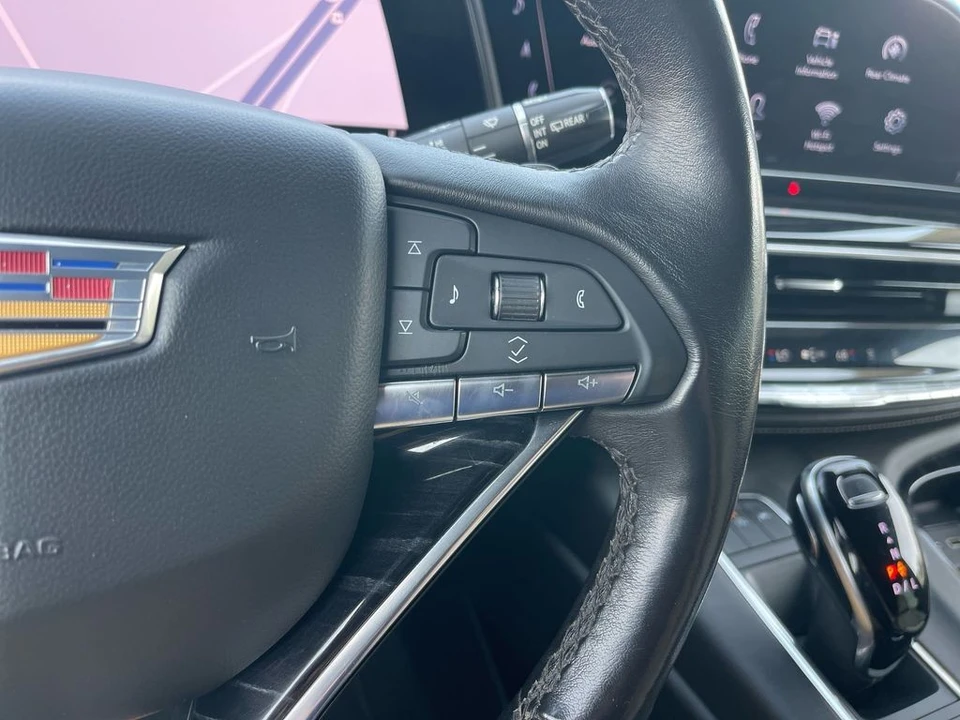 2021 Cadillac Escalade 5th Gen - Image 19 of 21