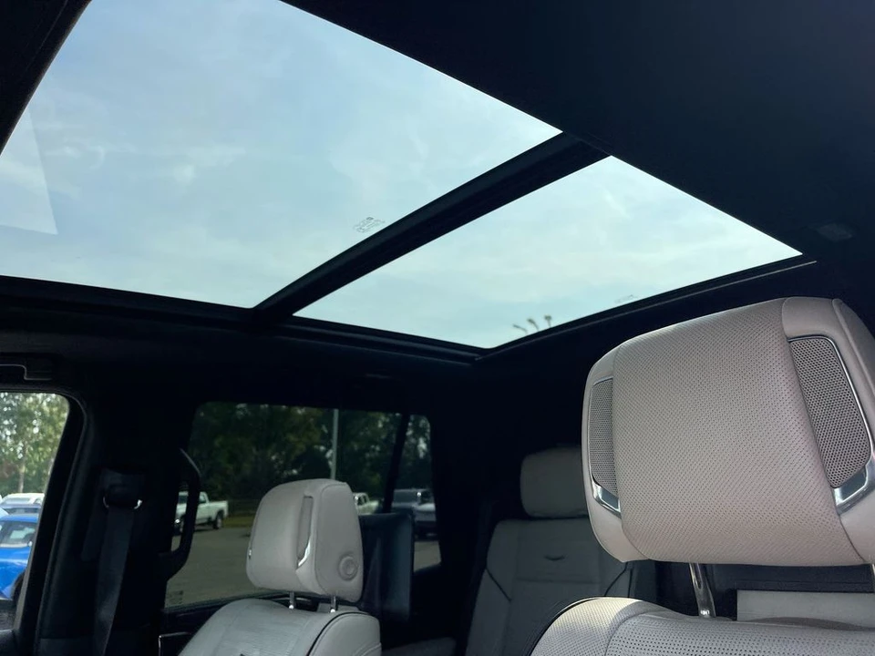 2021 Cadillac Escalade 5th Gen - Image 12 of 12
