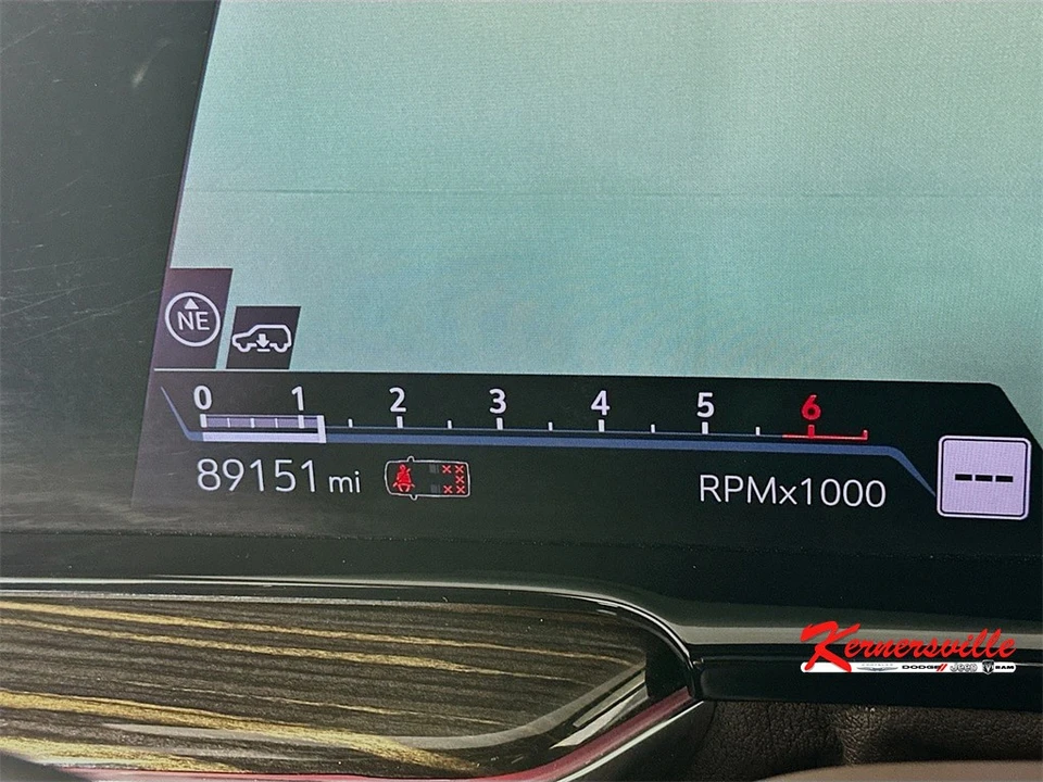 2021 Cadillac Escalade 5th Gen - Image 15 of 21