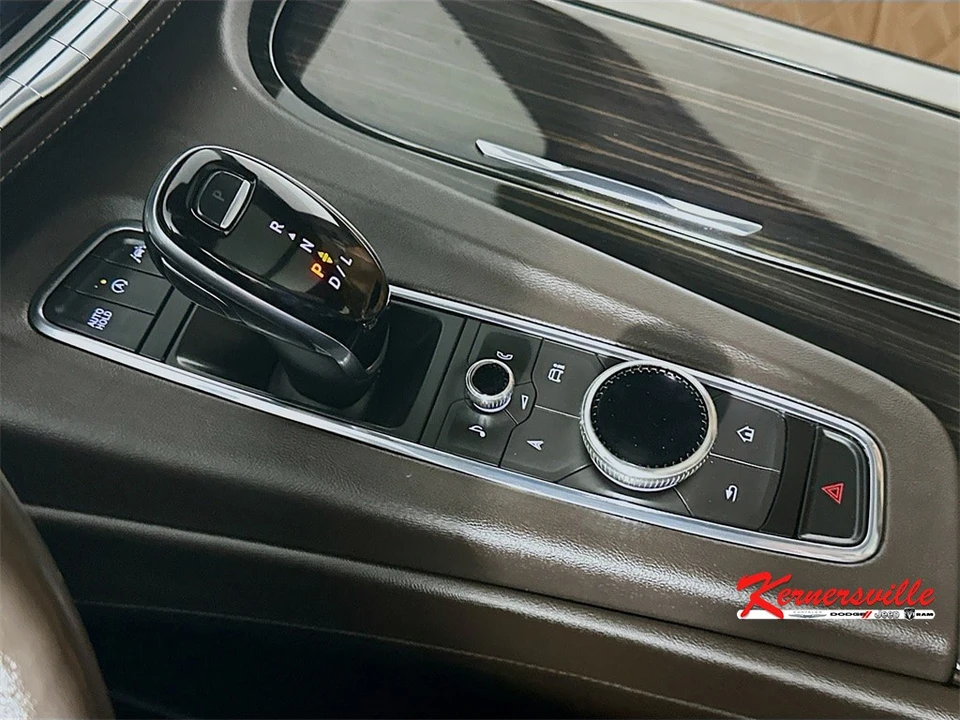 2021 Cadillac Escalade 5th Gen - Image 16 of 21