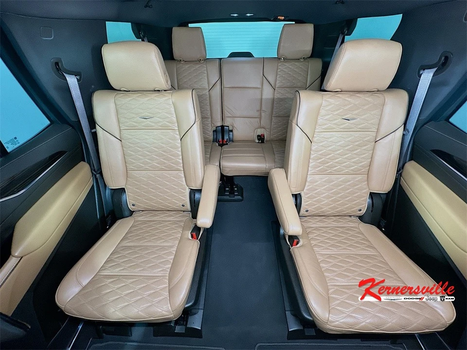 2021 Cadillac Escalade 5th Gen - Image 13 of 21