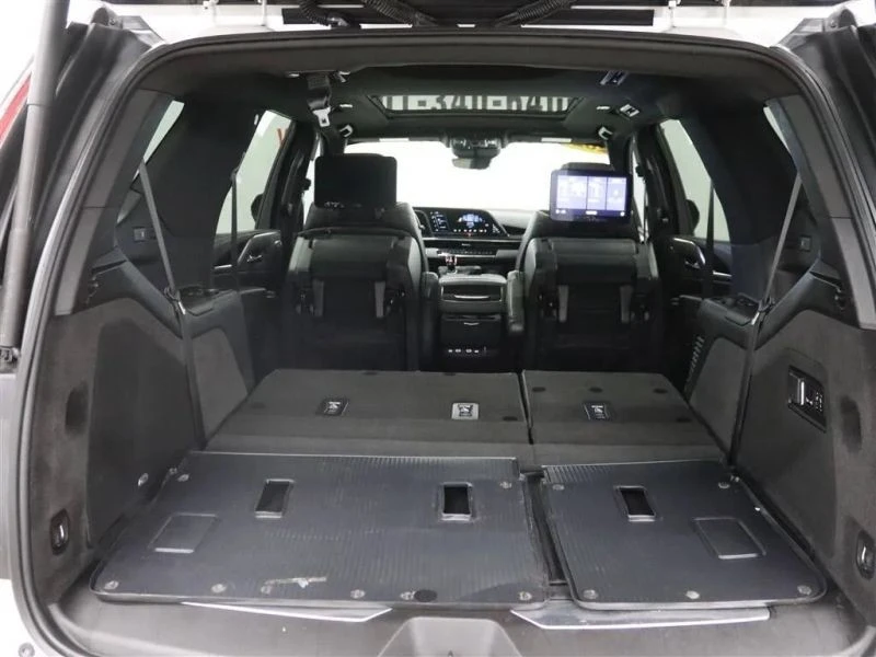 2021 Cadillac Escalade 5th Gen - Image 9 of 12