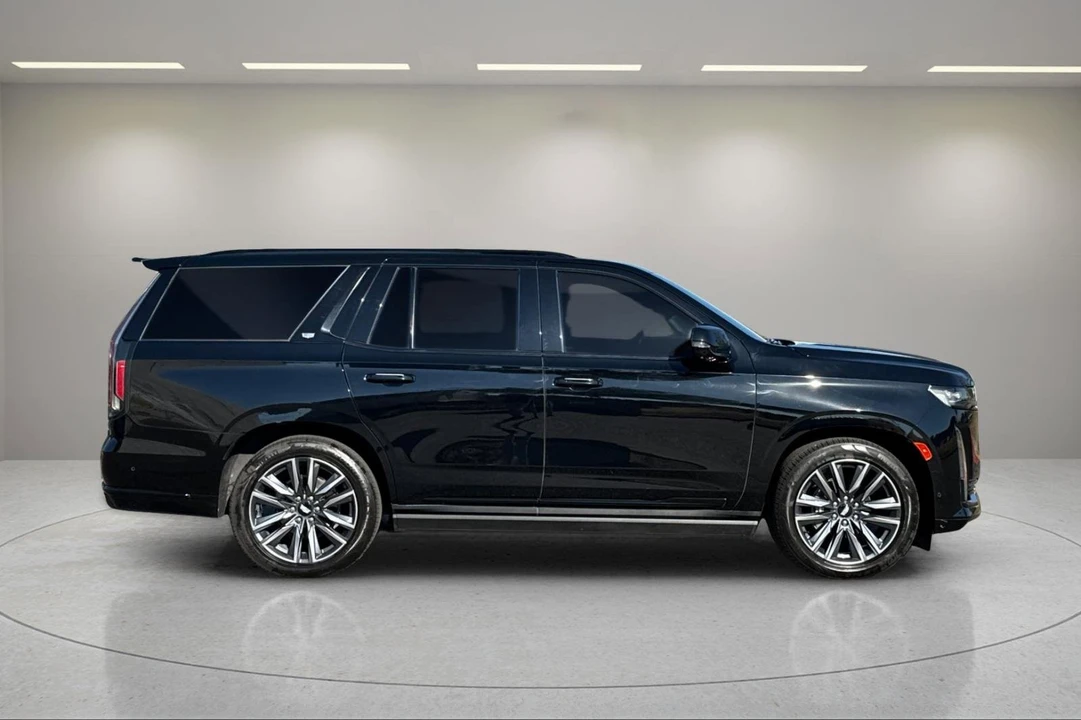 2021 Cadillac Escalade 5th Gen - Image 3 of 12